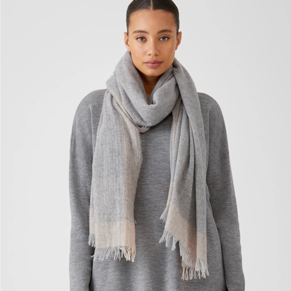 Eileen Fisher  Cashmere scarf, 96%cashmere, 4% wool